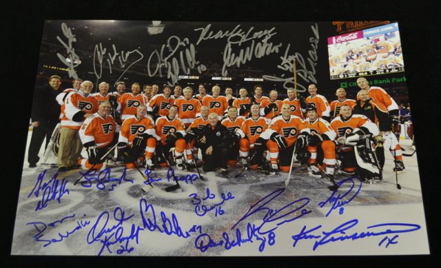 Philadelphia Flyers - 2012 NHL Winter Classic 8x10 Team Photo