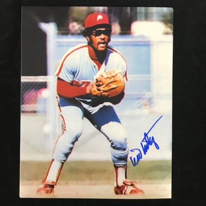 Philadelphia Phillies Willie Montanez Autographed 8 x 10
