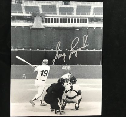 Philadelphia Phillies Greg Luzinski Autographed 8 x 10